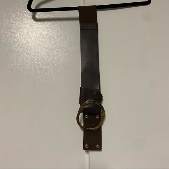 Chico's Genuine Leather Brown Gold Detail Adjustable Chunky Snap buttons Belt S - Picture 1 of 5